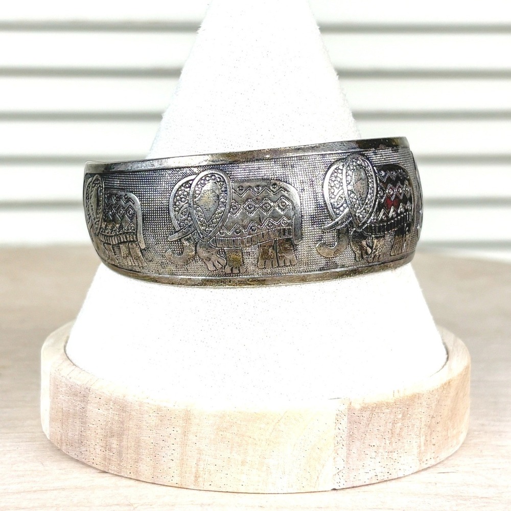 Vintage Boho Silver Thai Elephant Cuff Bracelet Embossed Geometric Pattern